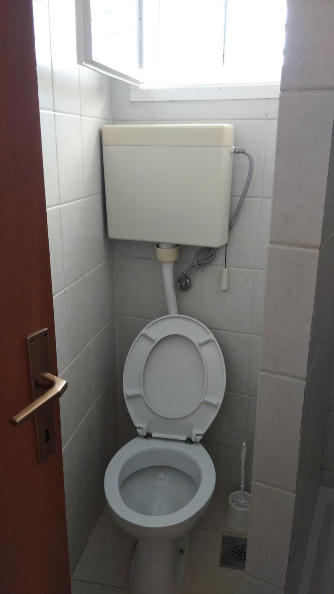 Moki Apartment Vis Bilik gambar